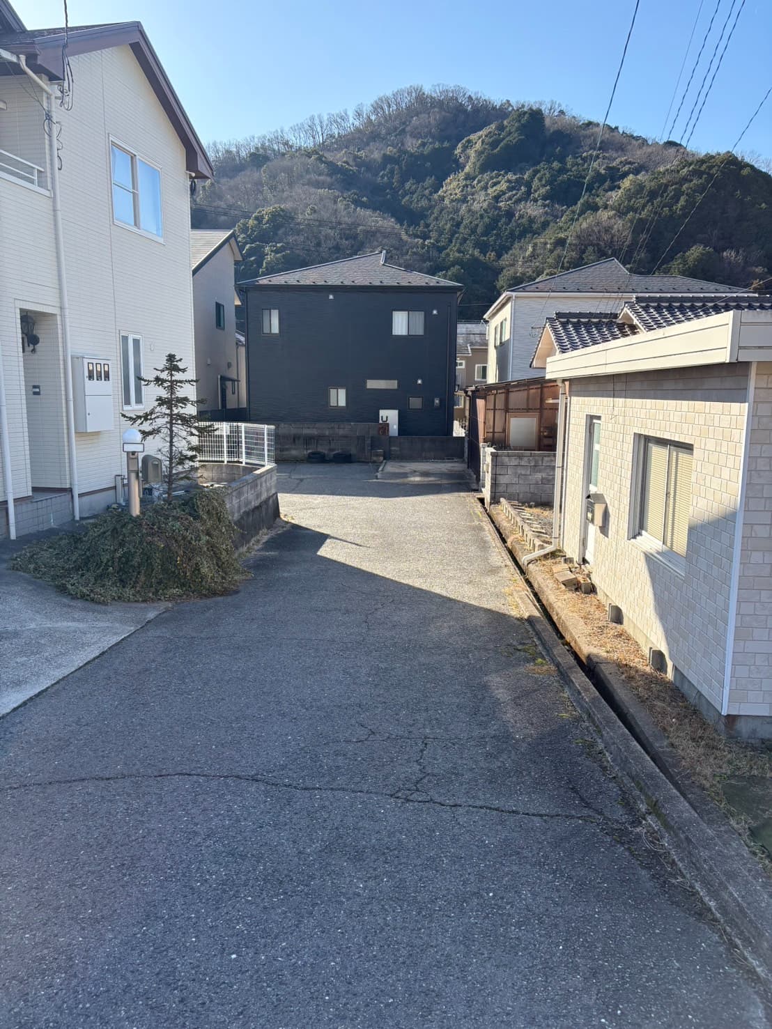 第二駐車場への道